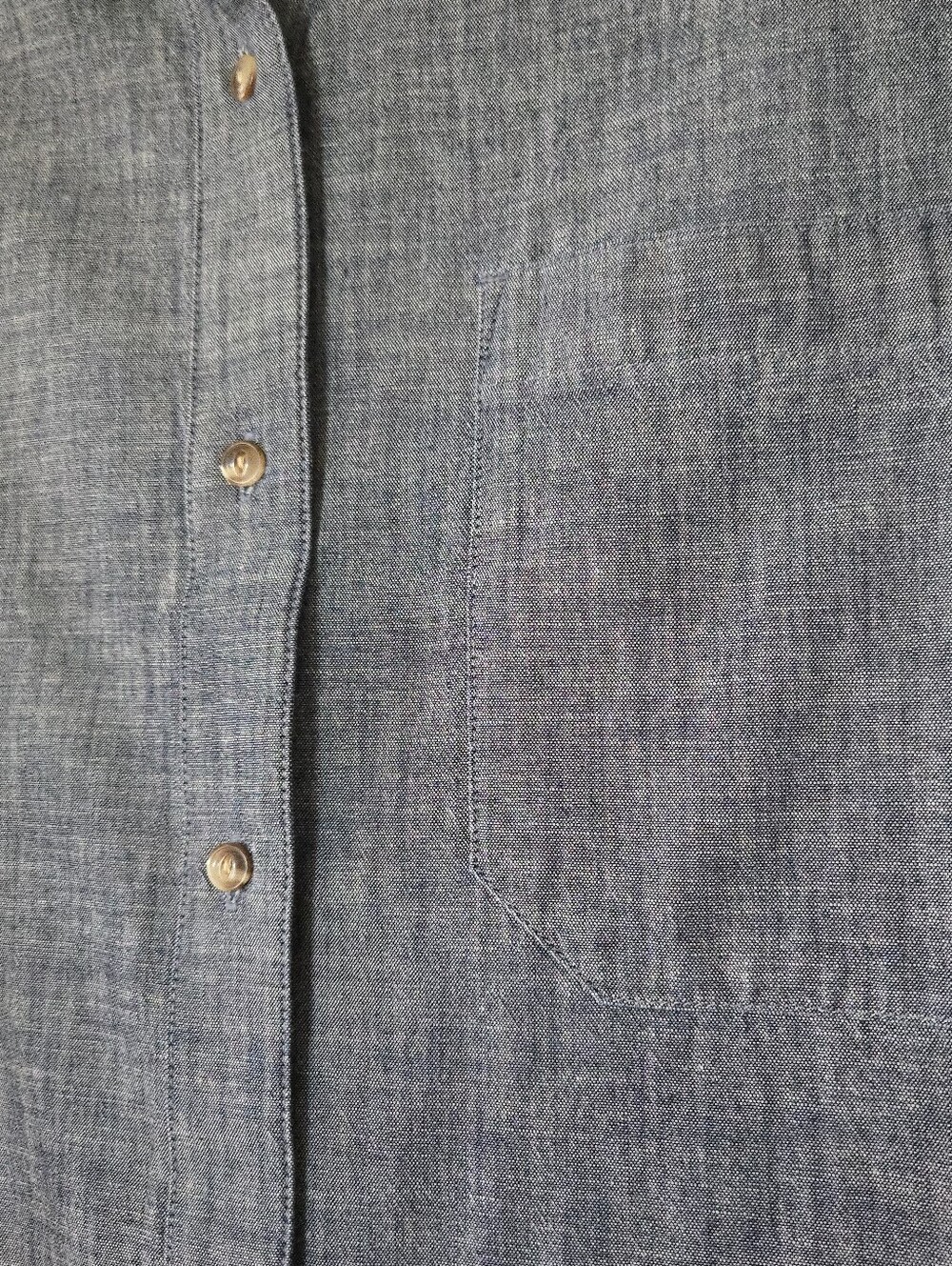 The North Face (89$) | Chambray Button-Up Shirt Dress in Denim Blue, Size L - Picture 7 of 9